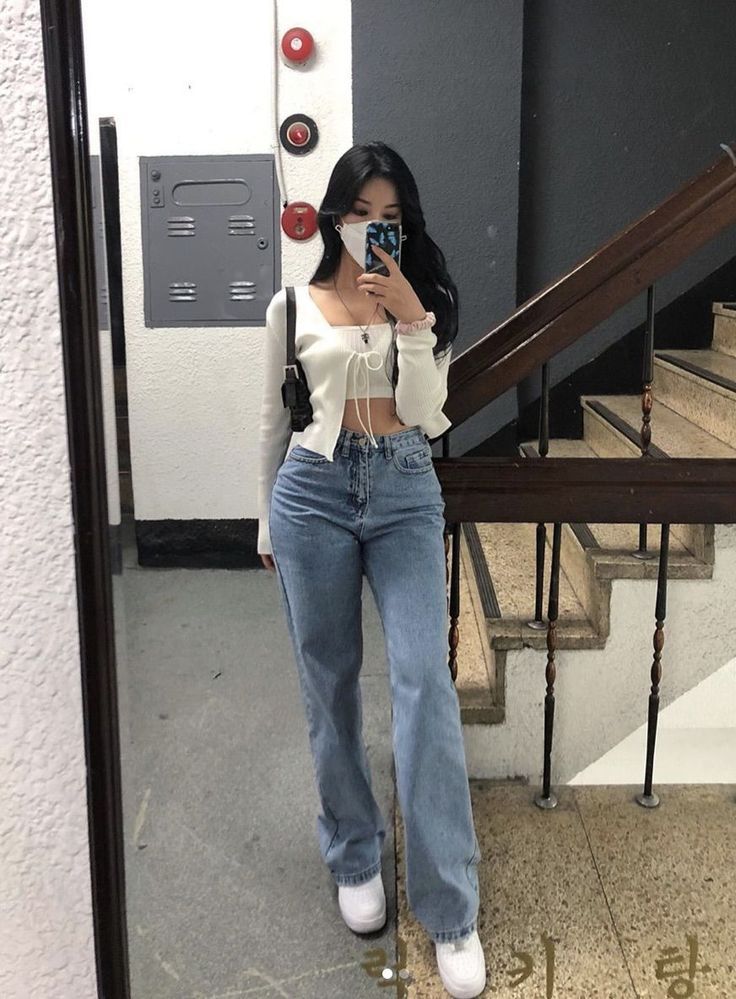 Outfits Aesthetic con Mom Jeans Kimi Fashion