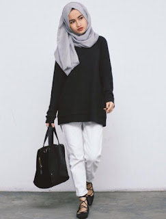 Kebutuhan fashion yang setiap hari terus meningkat membuat para desainer selalu berupaya u 30+ Koleksi Fashion Hijab Remaja 2017 Gaya Masa Kini
