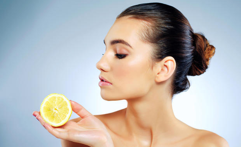  How to Treat Melasma With Lemon Juice & Sweating