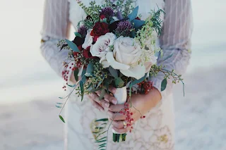 connection between engagement rings and flowers, two iconic symbols of love and beauty