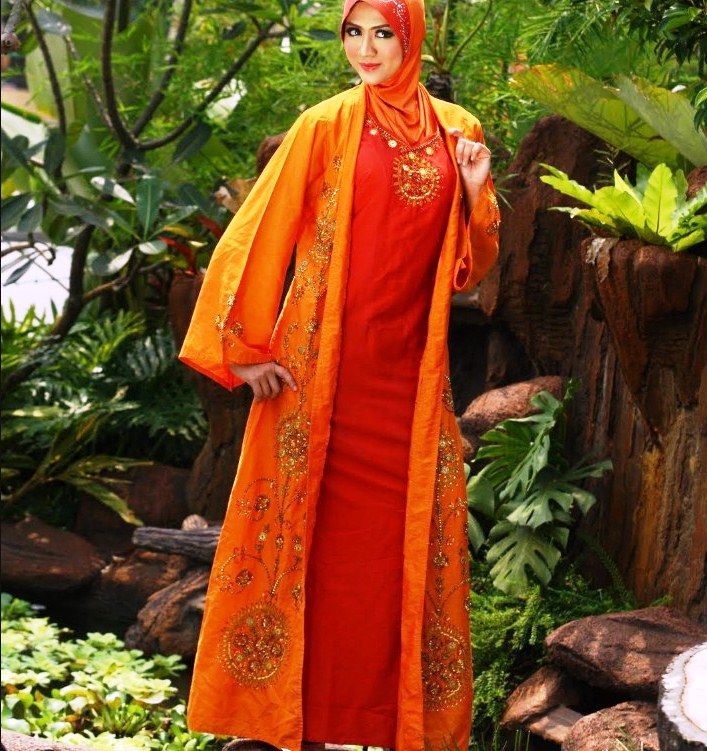  12 model baju gamis batik pesta kombinasi untuk orang 
