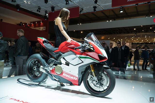 Ducati Panigale V4 - phong cách lịch lãm đầy mạnh mẽ