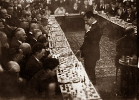 Simultáneas de Capablanca en el Moka Efti de Berlín en 1930