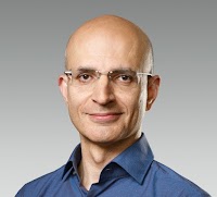 Apple announces Sabih Khan as the new Chief Operating Officer