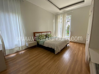 Villa TRIS 3 Villa Istana Bunga ( mewah )