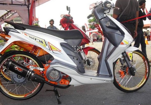 Modifikasi Variasi  Motor Honda  Beat  Terbaru 2013  Tattoo 