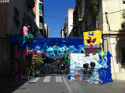 He lives in a Pineapple under the sea - Barcelona Sights Blog