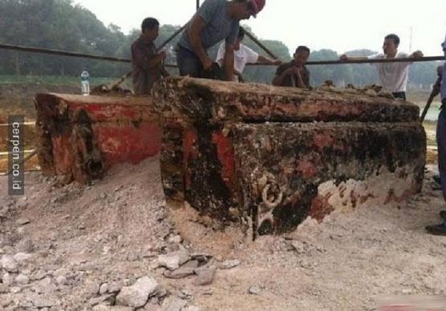 Kuburan "Pernikahan Hantu" Ditemukan! Hiii... Ngeri Sekali! Coba Lihat!