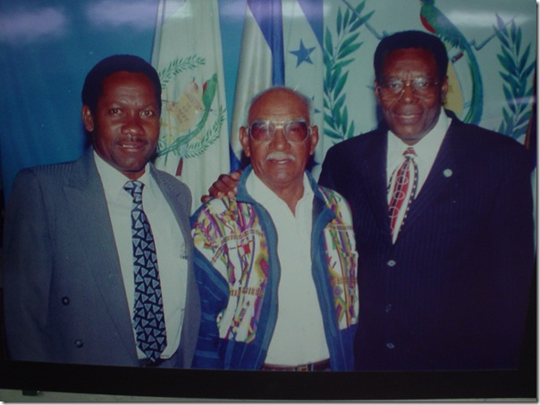 SALOMON ROWE, MATEO FLORES, TEODORO PALACIOS. (1)