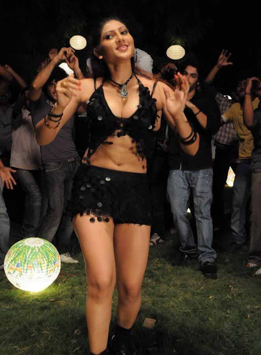 naga sourya item song actress pics