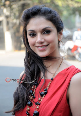 Slide 2: Aditi Rao Hydari Photo Gallery: Hot Photos, Images And