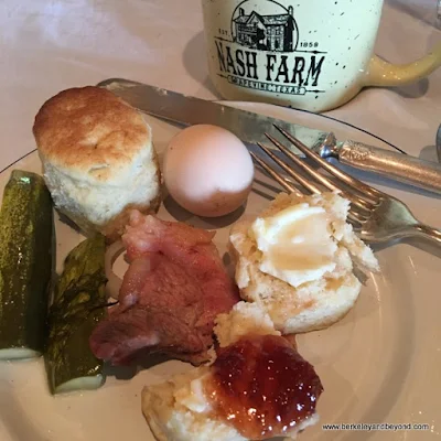 breakfast plate at Nash Farm in Grapevine, Texas