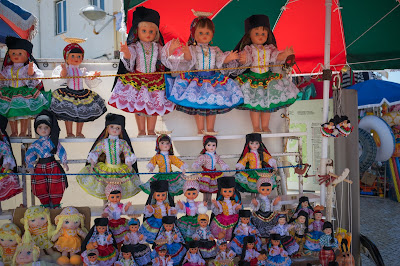 A stand selling tipical dolls