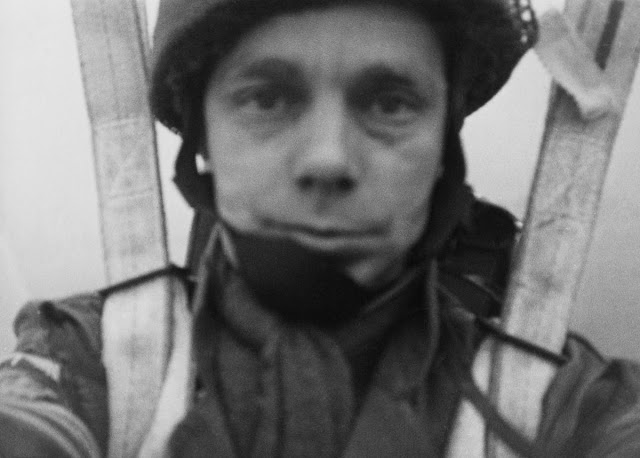 Οι selfies ενός αλεξιπτωτιστή από το 1944