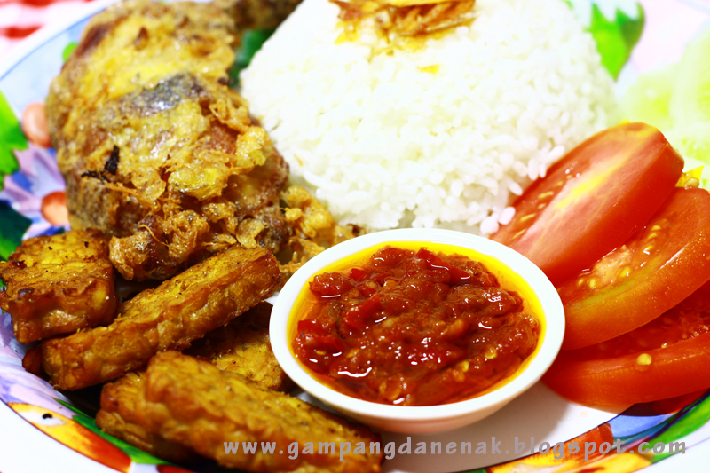 Simple Dishes but Delicious: Ayam Penyet + Sambel ala neng 