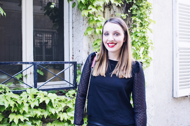 Look rouge et noir