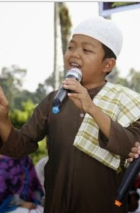 foto profil ustad megi irawan