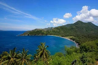 Menikmati Sunset Dan Pantai Di Tikungan Malimbu, Pamenang Lombok Utara