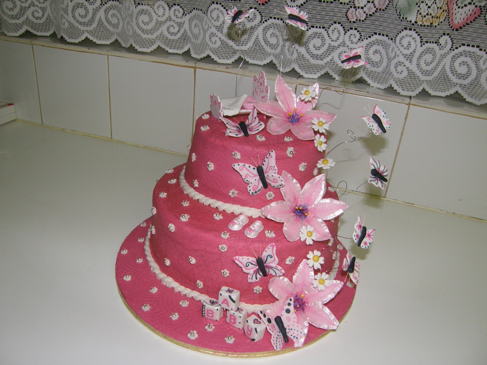It`s my party: Butterfly Baby Shower cake