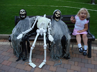 Top Ender sitting with two skeletons