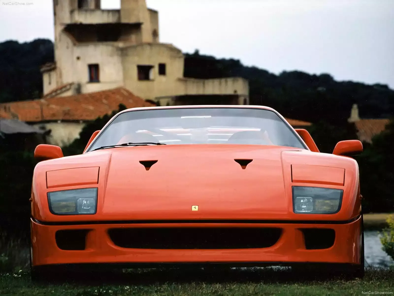 Hình ảnh siêu xe Ferrari F40 1987 & nội ngoại thất