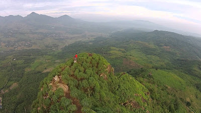 Wisata Alam Gunung Batu Jonggol Bogor