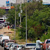 Fuerzas de seguridad controlan venta en gasolineras venezolanas.