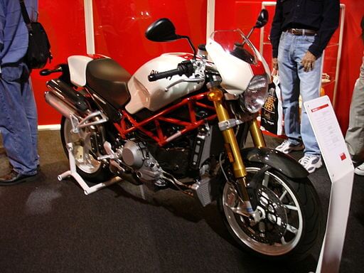 DUCATI Monster 937 226 DUCATI Monster 937 226