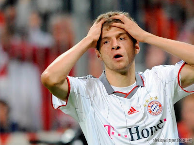 Thomas Muller Football Player Desktop Wallpapers, PC Wallpapers, Free Wallpaper, Beautiful Wallpapers, High Quality Wallpapers, Desktop Background, Funny Wallpapers http://adesktopwallpapers.blogspot.com