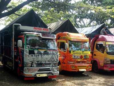 Angkutan Truk  Balikpapan Sewa Truk  Murah  Jasa Angkutan 