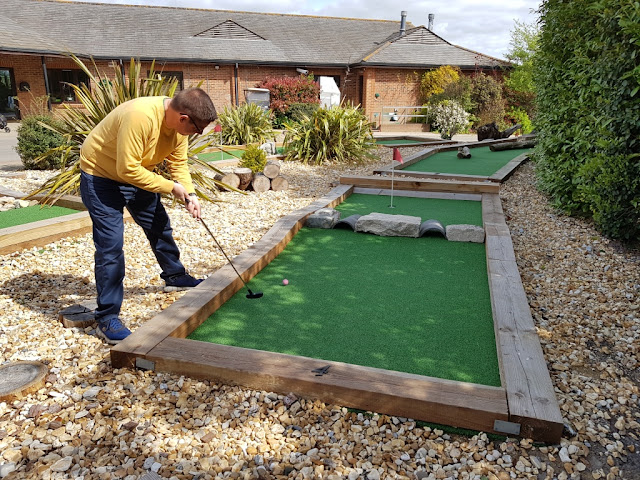 Crazy Putting Challenge at Hamptworth Golf Club