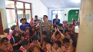 Polres Bondowoso dan Kodim 0822 Berikan Bantuan Peralatan Sekolah Untuk Pelajar Terdampak Banjir 