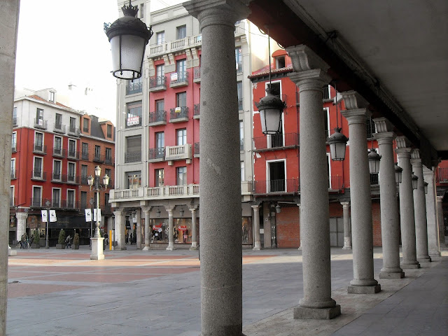 Portales de la plaza mayor de Valladolid