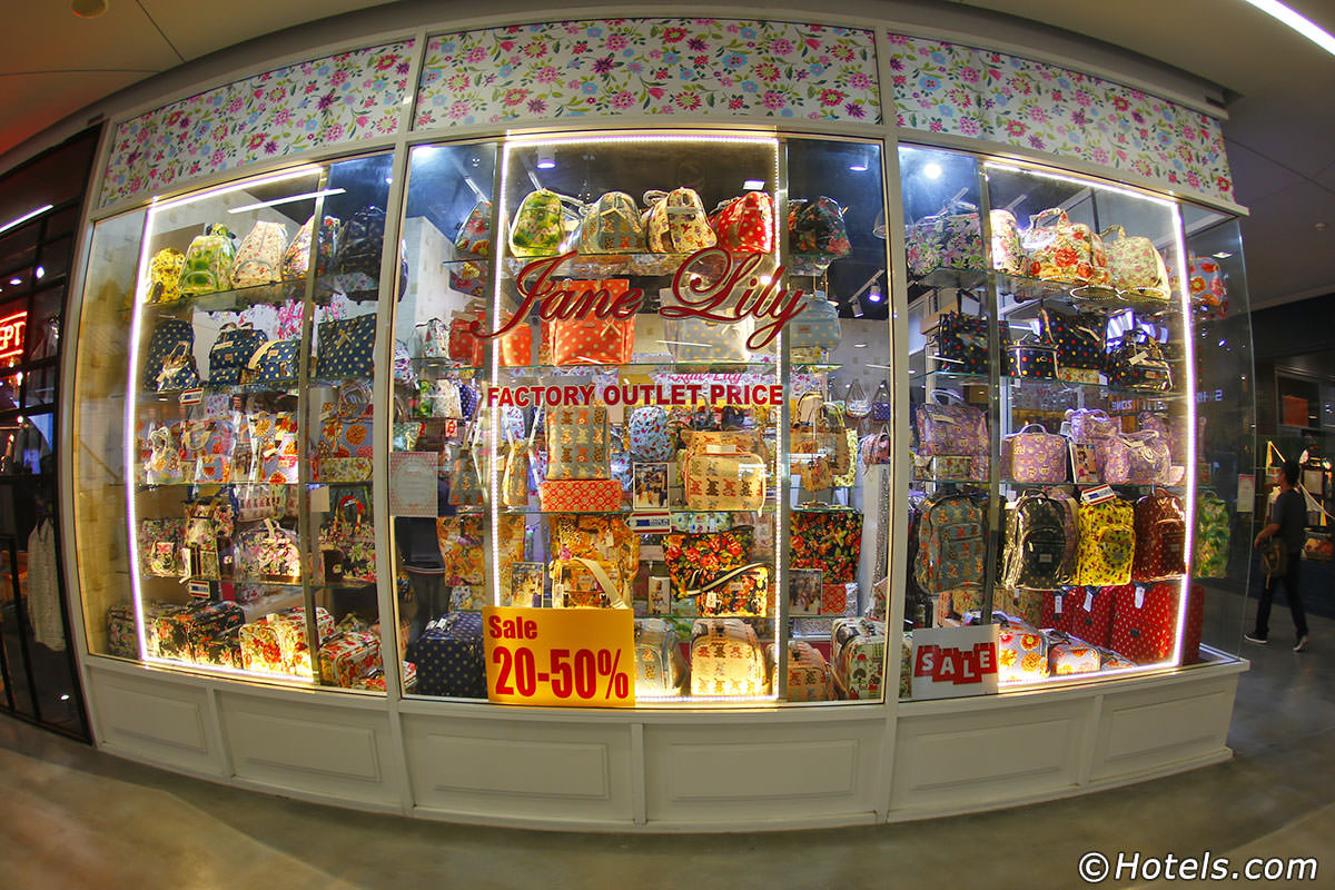 Centros Comerciales En Quito Donde Comprar Ropa De Moda Horarios