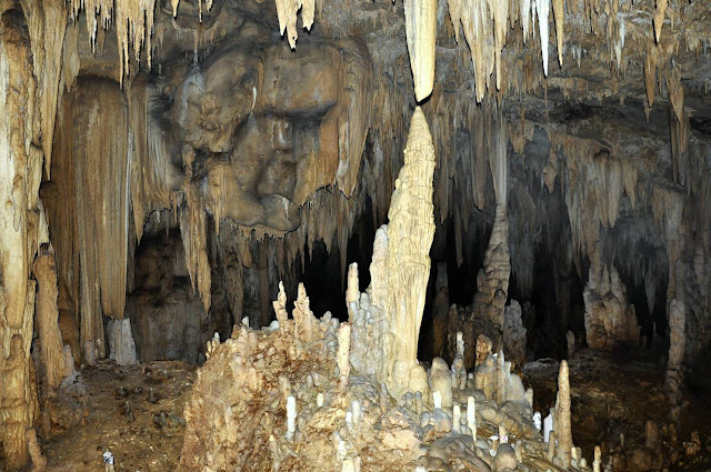 Сталагмитовая пещера Йок Балум в Белизе
