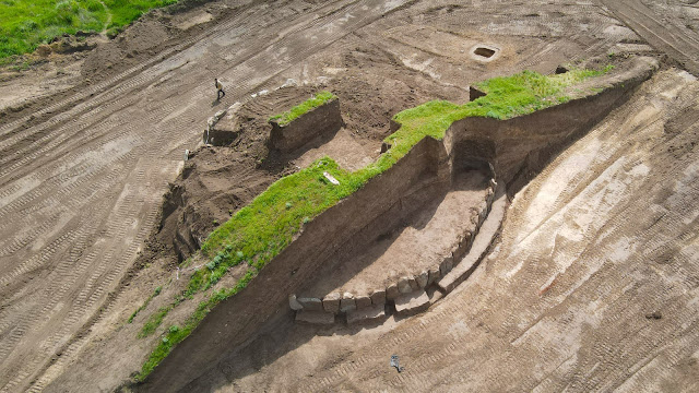 5,500-Year-Old Burial Mound With Stone Circle Unearthed In Ukraine   