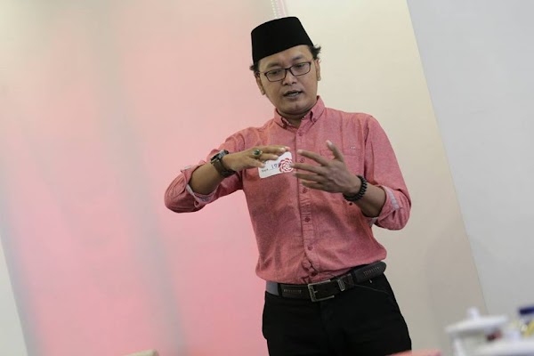 Sebut Sandi Kampanye dengan Konyol, Guntur Romli Singgung Setan dan Iblis