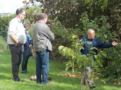 Visite de mon jardin organisée par la FREDON Nord-Pas-de-Calais lors de la formation des vendeurs en jardinerie