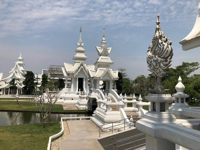 Wat Rong Khun - Templo Branco (White Temple) - Tailândia 