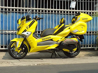 Modifikasi XMAX 250 TOURING STYLE Kuning Ngejreng