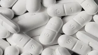 A doctor warns of the serious consequences of paracetamol poisoning