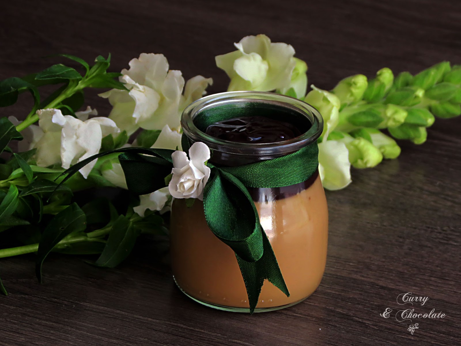 Panna cotta de café  aromatizada con brandy y con chocolate  - Coffee panna cotta with brandy and chocolate