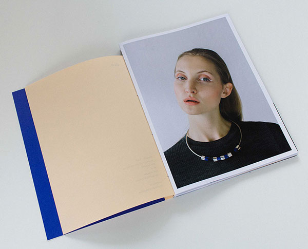 Inspirasi 20+ Desain Brosur dan Katalog Modern - Photographic Portfolio Catalogue Design