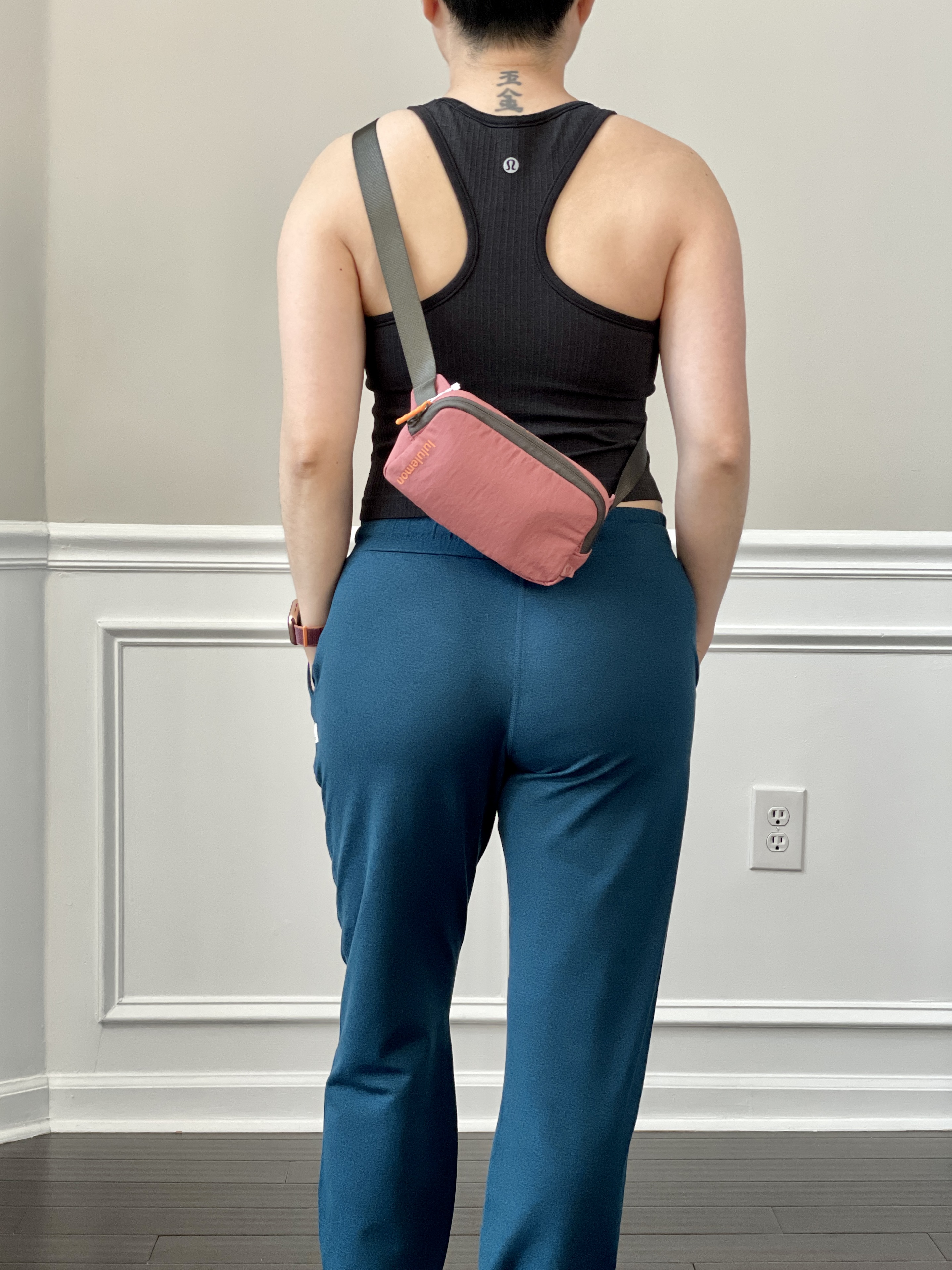 Review! Lululemon Mini Belt Bag Brier Rose