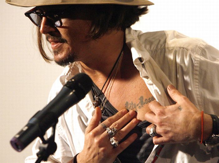 johnny depp chest tattoos. Johnny Depp Art Tattoo