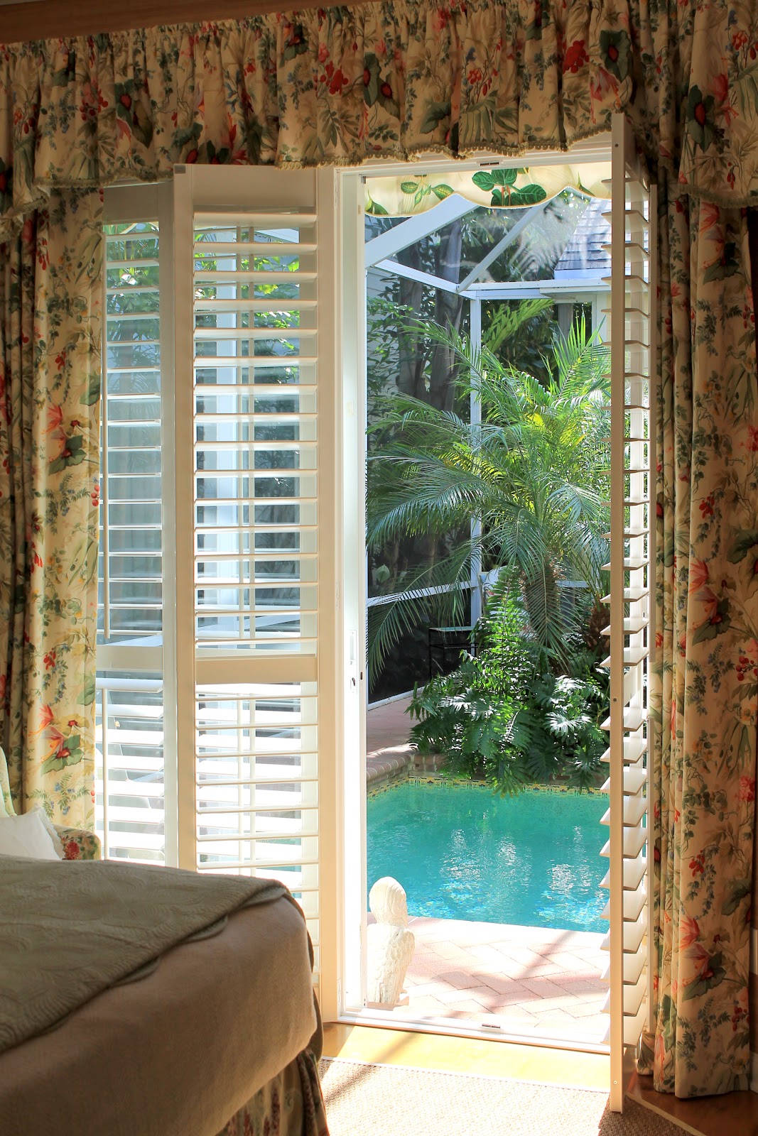 how to build plantation shutters
