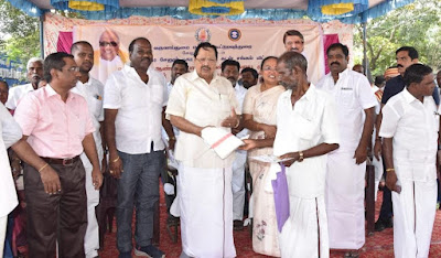  காட்பாடி சேனூரில் வேட்டி சேலை வழங்கும் விழா அமைச்சர் துரைமுருகன் பங்கேற்பு