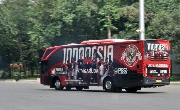 Bus Baru Timnas Indonesia #KitaGaruda Dari Supersoccer, Kontrak Dari Safari Dharma Raya (OBL) ?