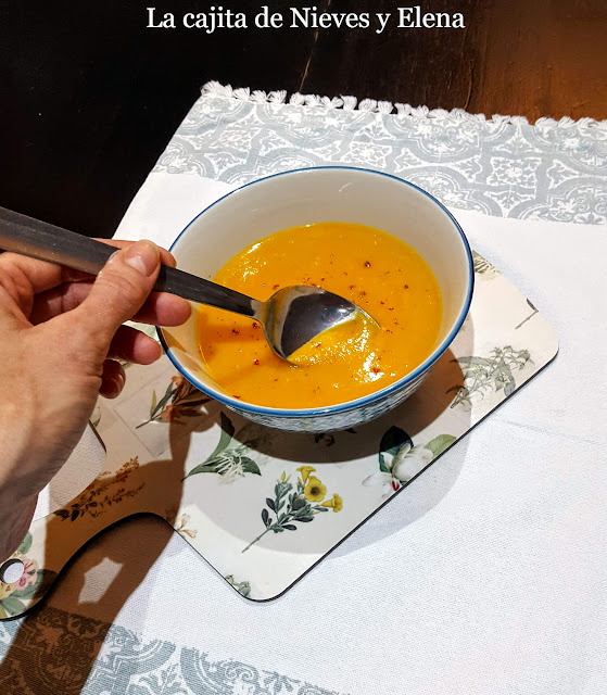 Crema de calabaza asada, cúrcuma y jengibre