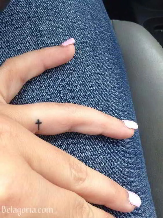 Un tatuaje cristiano para una mujer